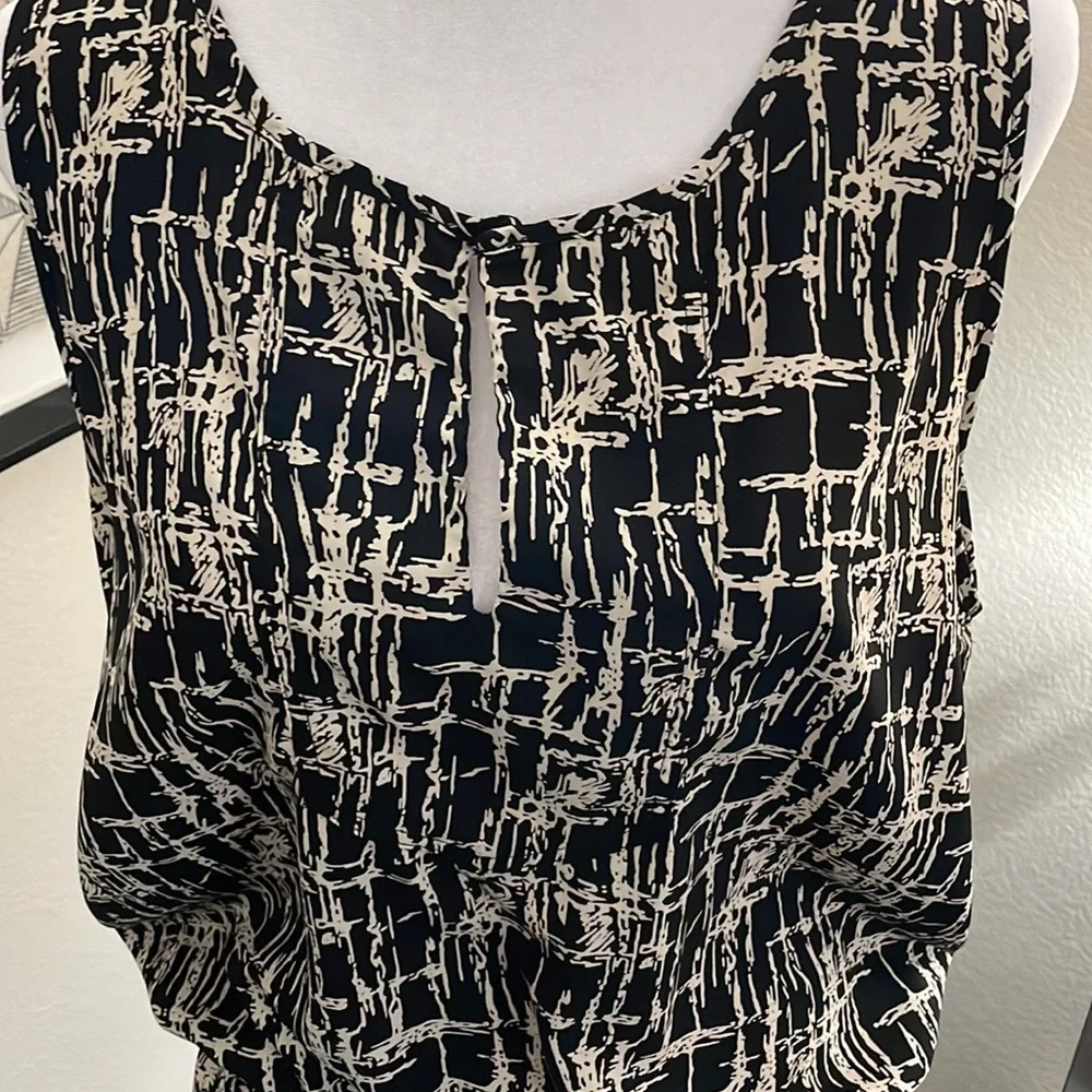 Romper size Large - Picture 2 of 11